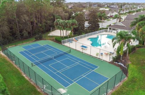 Four Corners House | Screened pool home w arcade & resort perks