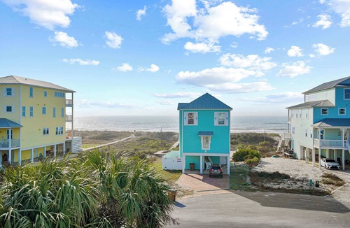 Seagrass House | Sea Breeze -Private Pool, Ocean Views, Hot Tub.