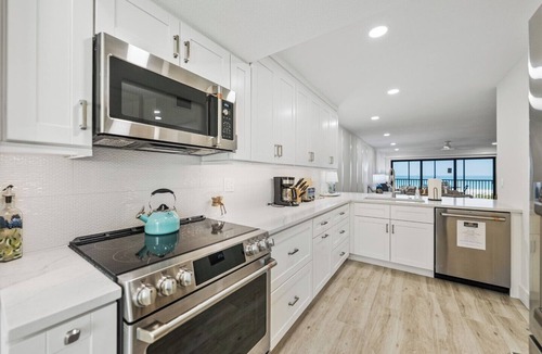 Boca Grande Condo | Sea Oats 154 - Gulf Front - 2 bed/2 bath - Tennis - Elevator - Sleeps 6