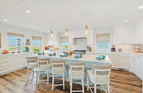 South Beach House | Sea Oats Cottage is a 5 BR/5 BA South Beach second-row oceanfront retreat!