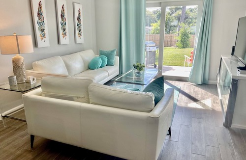 Stuart House | SEA VIBE MARINA