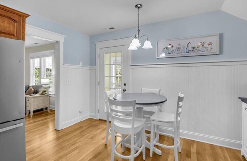 Caswell Beach Apartment | Seabreeze Cottage at Oak Island - 2Bed/2Bath near Beach - Private and Peaceful