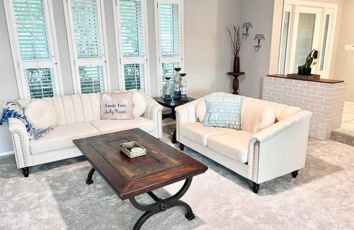 Caloosahatchee House | Seascape Retreat - Canal front Cape Coral Rental