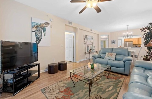 St. Augustine Beach Condo | Seaside Escape l Steps to Beach l Dog Friendly