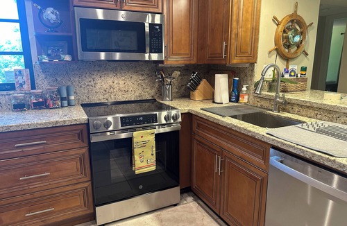 Islamorada Condo | Seaside Serenity Coral Harbour Club 3/2 condo, located Oceanside in Islamorada