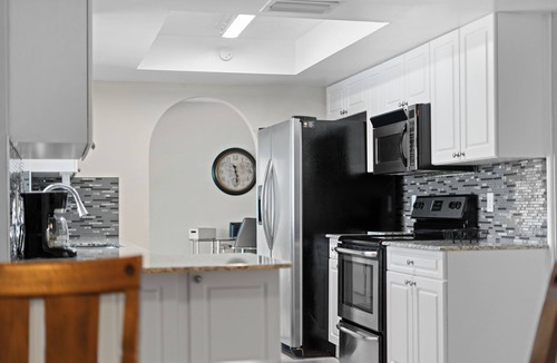 Caloosahatchee Villa | Seaside Villa Cape Landing 3 Bedroom, 2 with Smart TV and King Size Bed