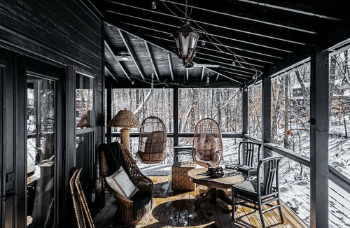 Monteagle Cabin | Secluded Cabin in the Woods in Monteagle, Tennessee