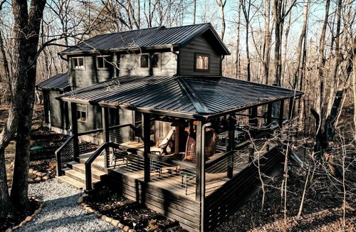 Monteagle Cabin | Secluded Cabin in the Woods in Monteagle, Tennessee
