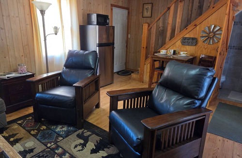 Flat Rock House | Secluded cabin perfect getaway for couples or ideal for small families!