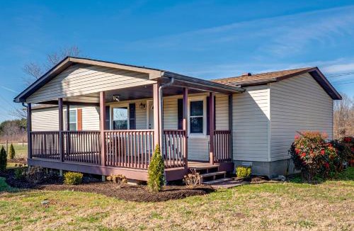 Springfield House | Secluded Family Home in Springfield, Pets Welcome!