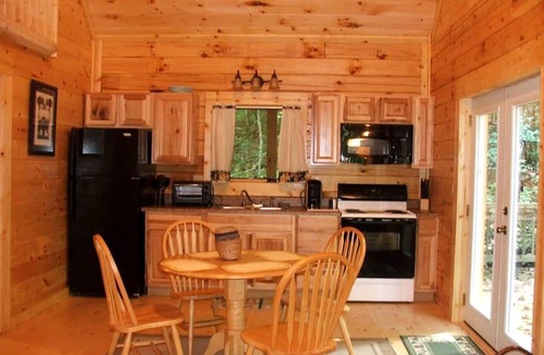 Robbinsville Cabin | Secluded Log Cabin Getaway near Nantahala National Forest and Cheoah, North Carolina