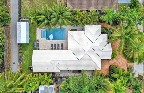 South Lake Villa | Serene Beachside:Pool & Jacuzzi, GameRoom, 3BR/3BA
