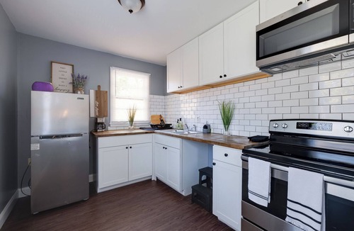 Downtown Memphis Apartment | Serenity Haven with ShellCrestCorp Apt 106