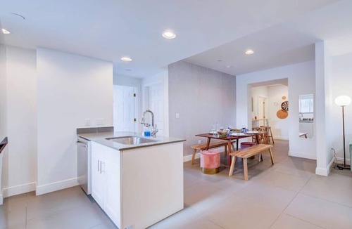 Allapattah Apartment | Serenity Sunset Apt 2BR/3BA - Wynwood near beach!
