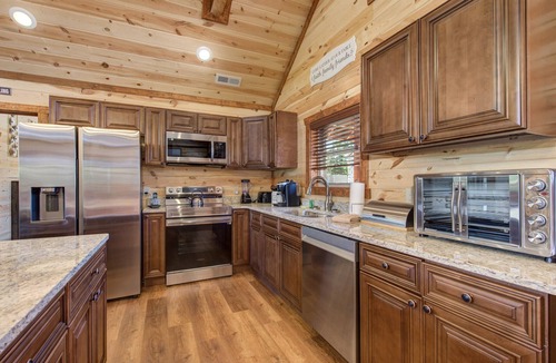 Sevierville Villa | Sevierville 140 - Eight Bedroom Villa, Sleeps 32