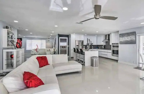 Miami Lakes House | shakes house