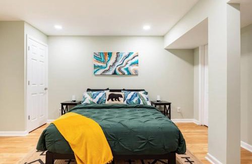Front Royal House | Shenandoah Thunder Chalet Guest Suite