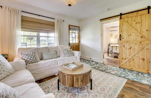 Burgaw House | ‘Shepard Cottage’ Near Wilmington & Wedding Venue