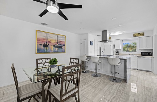 Florida North Atlantic Coast House | Ship To Shore-Close to Beach