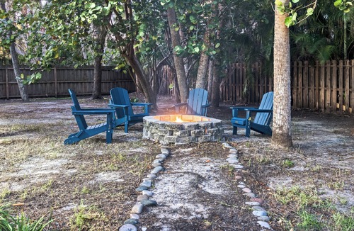 Bay Isle House | Shore Thing | Luxe Pool Oasis, Hot Tub, Siesta Key Beach