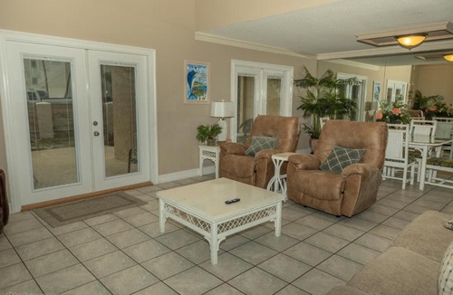 Holiday Isle House | Shoreline Garden 21 Destin Townhouse