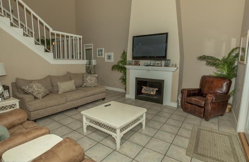 Holiday Isle House | Shoreline Garden 21 Destin Townhouse