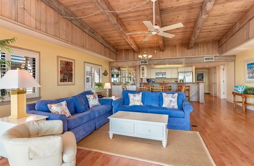 Sanibel House | Shorewood 3B Beachfront Penthouse Sanibel Island condo