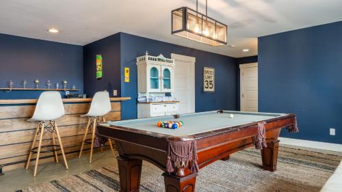 Leicester House | Silver Spoon by AvantStay