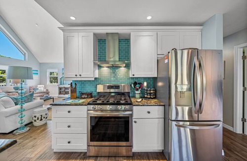 North Captiva House | Silverseas Cottage-Luxury 3-bedroom, Steps to the Beach, Pool, 2 Carts, WiFi