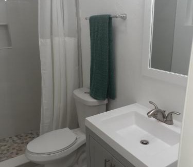Palm Beach Shores Apartment | Singer Island Inn/Deluxe Studio