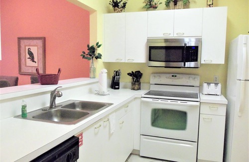 Grand Palms Villa | Single level ground fl 2 bed 2 bath Villa. Only 5 Miles to Disney's Main Gate!