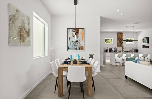 Arlington Park House | SKY BLUE Sarasota. Pool Home. Build 2023. Option for up 18 guests