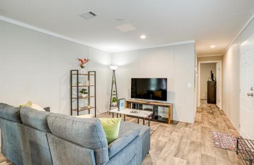 Lakeland House | Sleek Home Near Downtown Lakeland with Yard!