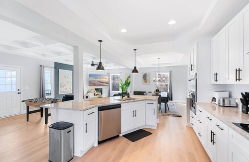 Browns Mill Park House | Sleek Serenity: Contemporary Elegance in details