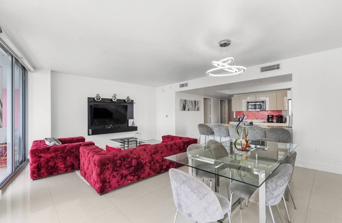 Hallandale Beach Condo | Sleek & Spacious 3-BR Condo at Miami’s Beachwalk Resort