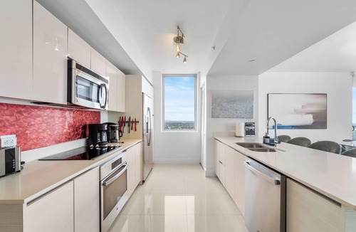 Hallandale Beach Condo | Sleek & Spacious 3-BR Condo at Miami’s Beachwalk Resort