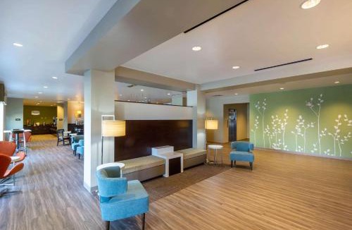 Sun Bay South Hotel | Sleep Inn & Suites Tampa South
