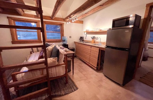 Bellepoint Cabin | Small cabin on private 400 acre mountaintop farm!