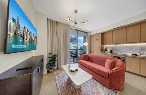 Wynwood Art District Apartment | Smart Studio | City Skyline | 15Min FIFA Fan Festival