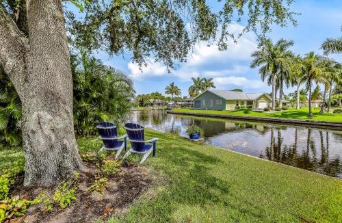 Yacht Club House | Smiles and Sunshine