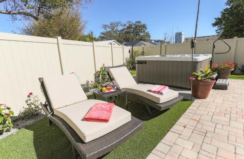 Largo House | Snook Haven - Hot Tub, Pool, Minigolf, Dog Space