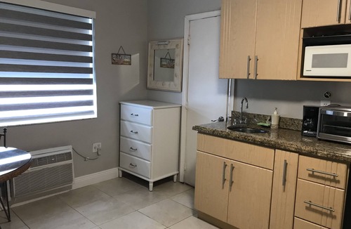 South of Fifth Condo | South Beach Studio Condo on the beach, 335 Ocean Drive, Art Deco area- Florida.