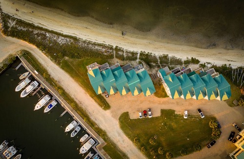 Alligator Point Condo | Southeast Breeze @ Alligator Point Marina and Tiki Hut (Gulf and Bay Access)