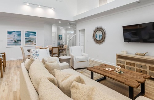 Gulf Pines Villa | Southern Charm Beach Villa