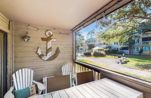 Palmetto Dunes Villa | Spa on Port Royal Sound 2101
