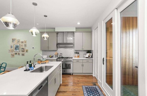 Eighth Avenue House | Spa Vibes: Peloton, Sauna, Yoga | 8th + 12th Ave South
