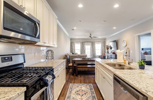 Auburn House | Spacious 12Guest Home - War Eagle Landing - Auburn
