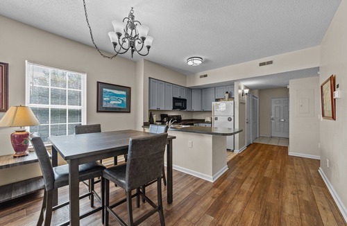 Red Hill Condo | Spacious 2BR/2BA Golf Villa that sleeps 8 at Famous Legends Golf Course