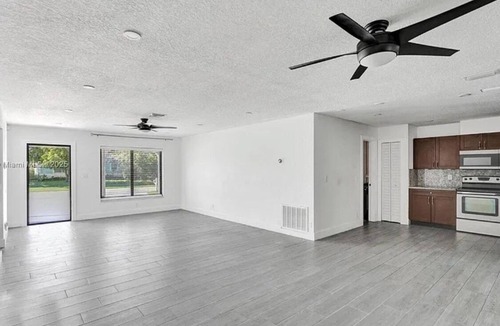 North Lauderdale House | Spacious 3-bedroom Smart home in lovely North Lauderdale with AC