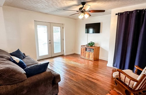 Betsy Layne Apartment | Spacious 3 Bedroom Apartment at Harold KY!